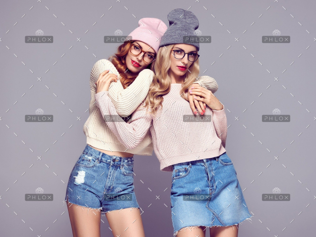 demo-attachment-733-fashion-young-hipster-woman-sisters-best-friends-PBNMDBN